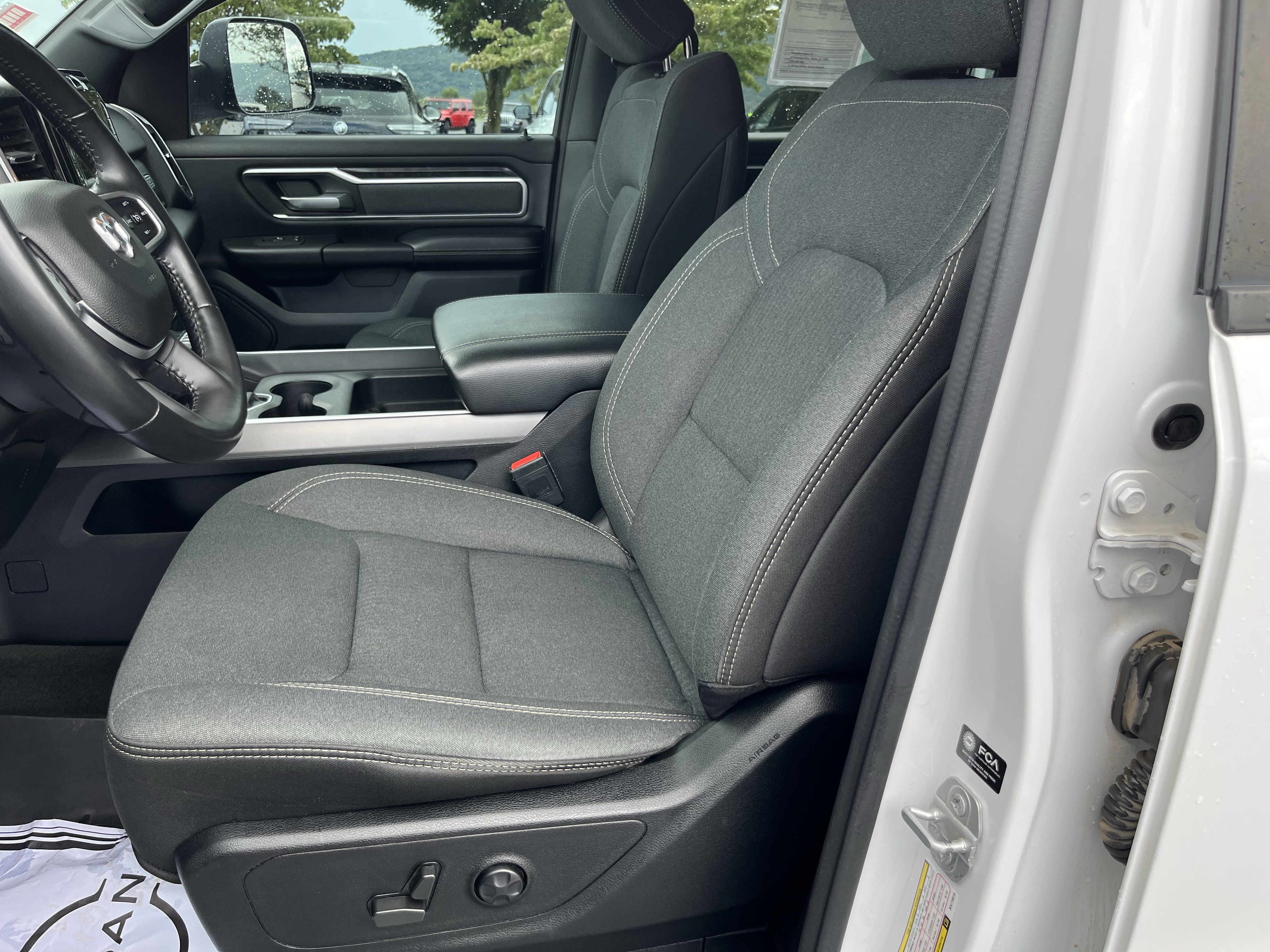 Used 2021 RAM 1500 Big Horn AWD/4WD image 15