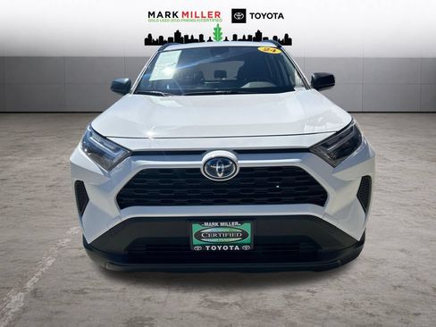 Certified 2024 Toyota RAV4 LE AWD/4WD image 9