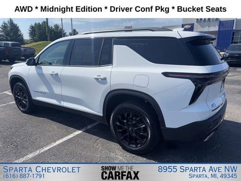 Used 2025 Chevrolet Traverse LT w/ Midnight/Sport Edition AWD/4WD image 5
