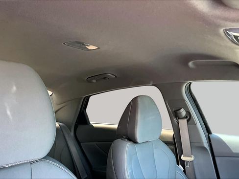 Used 2023 Hyundai Elantra SEL FWD image 14