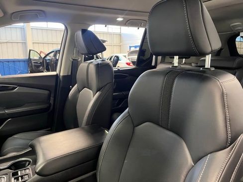 Used 2024 Honda Pilot Touring image 23