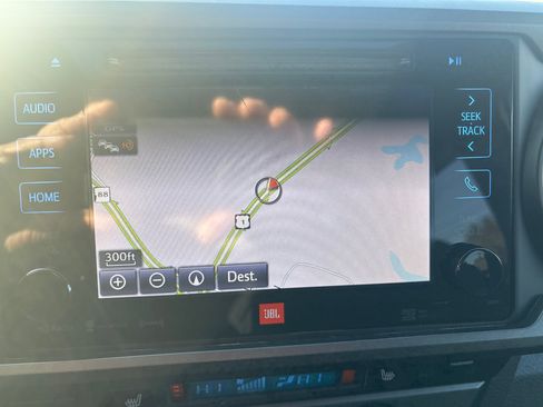 Used 2017 Toyota Tacoma SR5 image 23