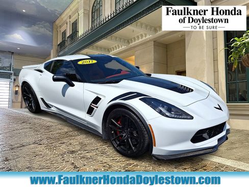 Used 2017 Chevrolet Corvette Grand Sport RWD image 1