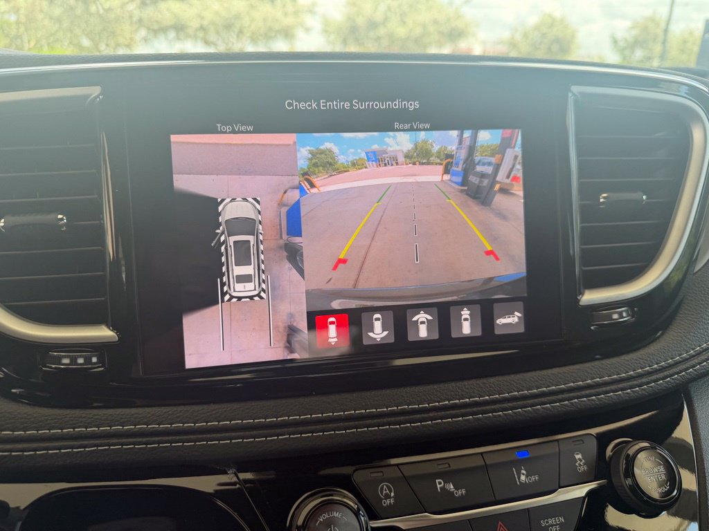 New 2027 Chrysler Pacifica Select w/ Family Tech Group FWD image 16