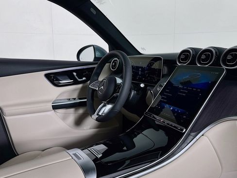 New 2026 Mercedes-Benz GLC 300 image 15
