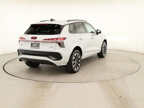 New 2026 Audi Q3 quattro 2.0T AWD/4WD image 6