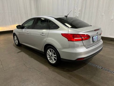 Used 2018 Ford Focus SE image 5