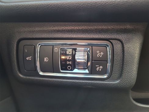 Used 2020 Lincoln Corsair Reserve w/ Equipment Group 201A image 26