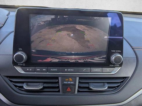 Used 2022 Nissan Altima 2.5 SR FWD image 14