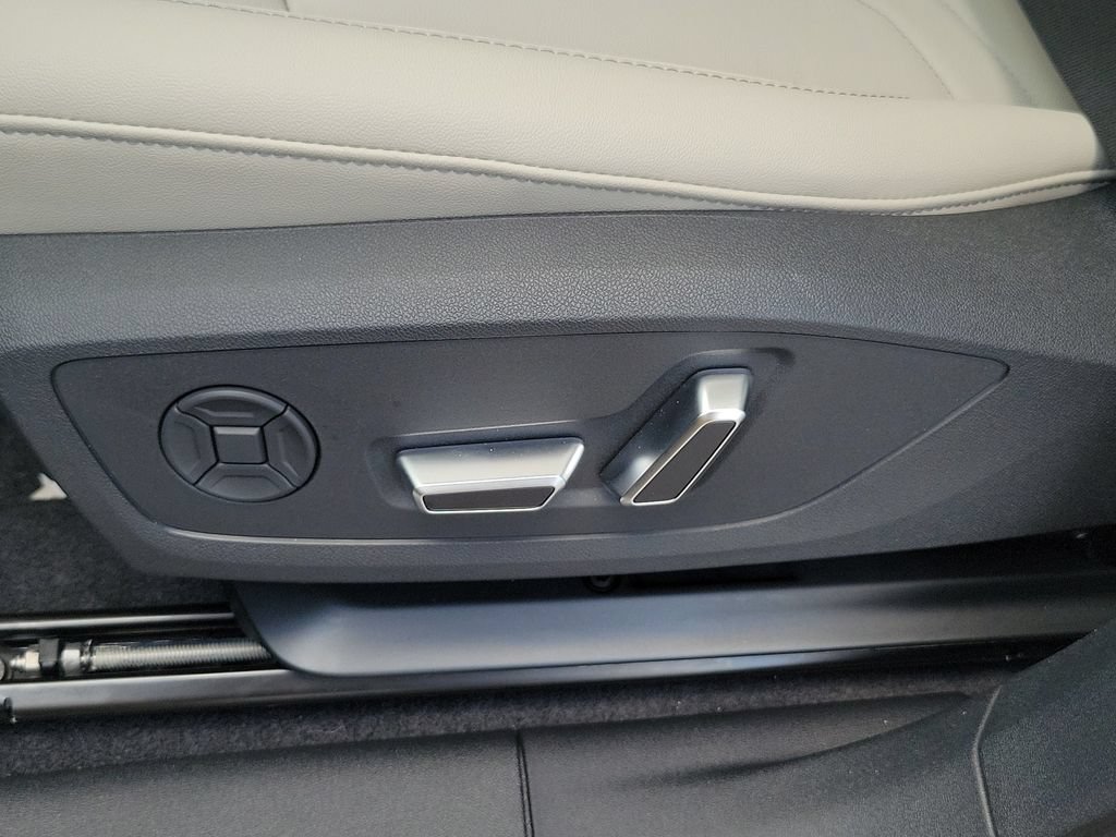 New 2026 Audi Q3 quattro 2.0T AWD/4WD image 19