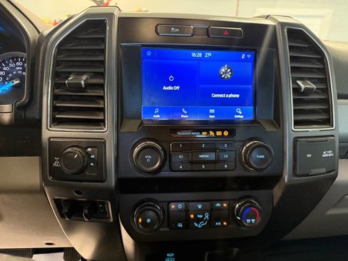 Used 2021 Ford F350 4x4 SuperCab Super Duty image 11