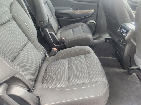 Used 2023 GMC Acadia SLE w/ Driver Convenience Package AWD/4WD image 33