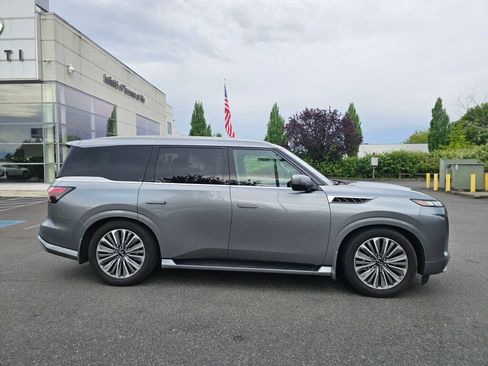Used 2025 INFINITI QX80 Sensory AWD/4WD image 8