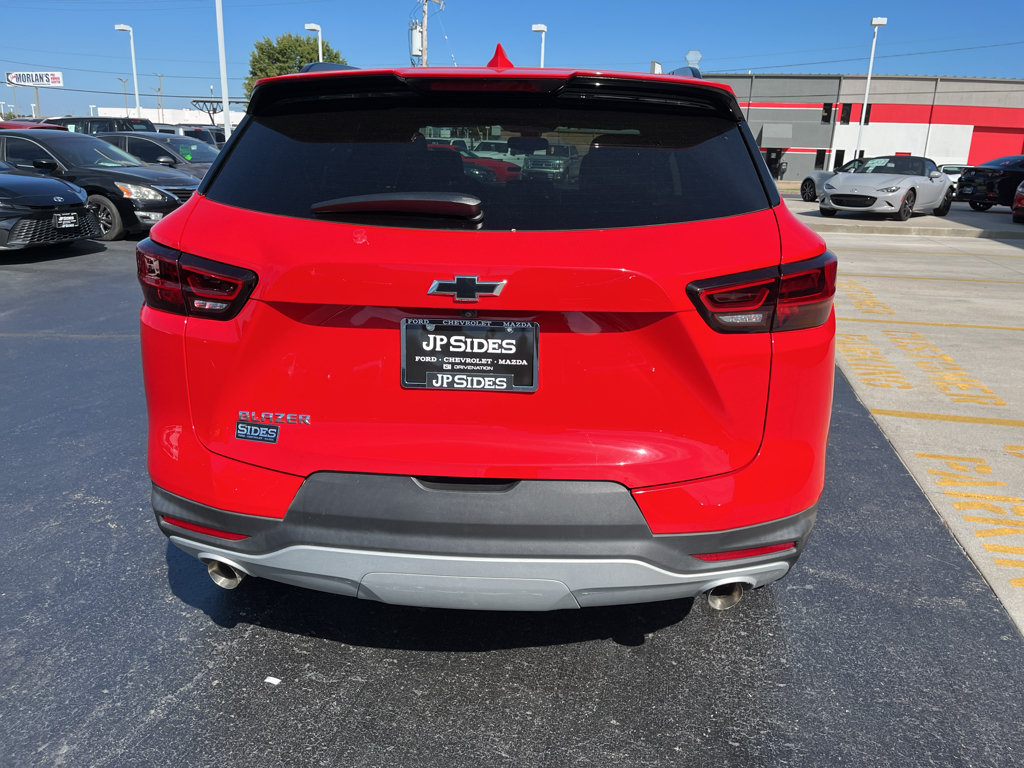 Used 2023 Chevrolet Blazer LT FWD image 10