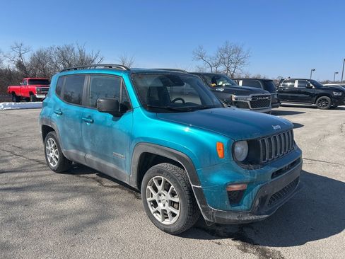 Used 2022 Jeep Renegade Latitude w/ Convenience Group image 1