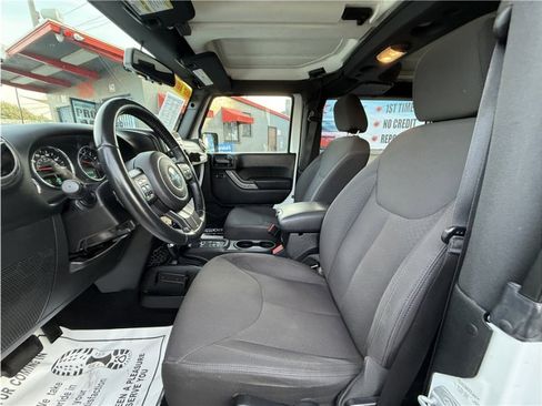 Used 2017 Jeep Wrangler Sport image 19