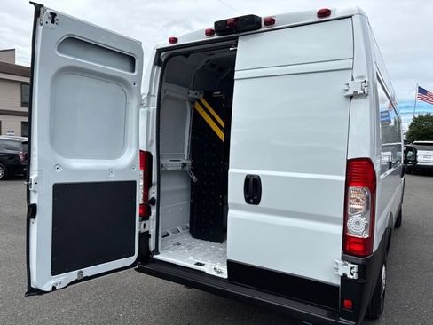 Used 2023 RAM ProMaster 3500 FWD image 25