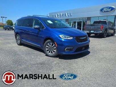Used 2021 Chrysler Pacifica Limited