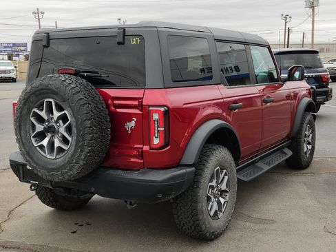 Used 2025 Ford Bronco Badlands AWD/4WD image 4