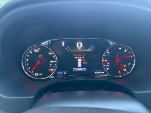 Used 2023 GMC Acadia SLT w/ Elevation Edition FWD image 4