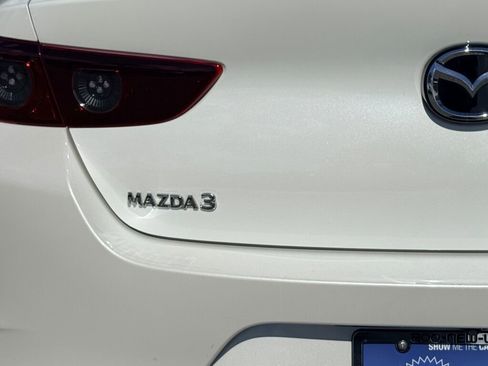 Used 2021 MAZDA MAZDA3 s image 13