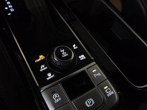 Used 2022 Kia Telluride SX w/ SX Prestige Package image 26