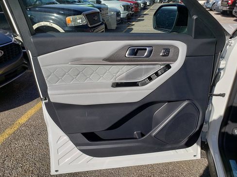 New 2026 Ford Explorer Platinum w/ LUX Leather Package image 10