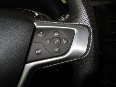 Used 2023 GMC Terrain SLE w/ Driver Convenience Package image 13