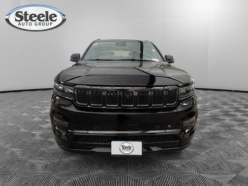 Used 2024 Jeep Grand Wagoneer Series III w/ Quick Order Packagew 28T AWD/4WD image 8