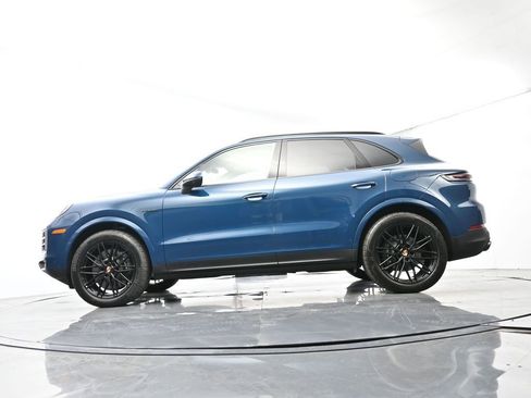 Certified 2026 Porsche Cayenne E-Hybrid AWD/4WD image 43