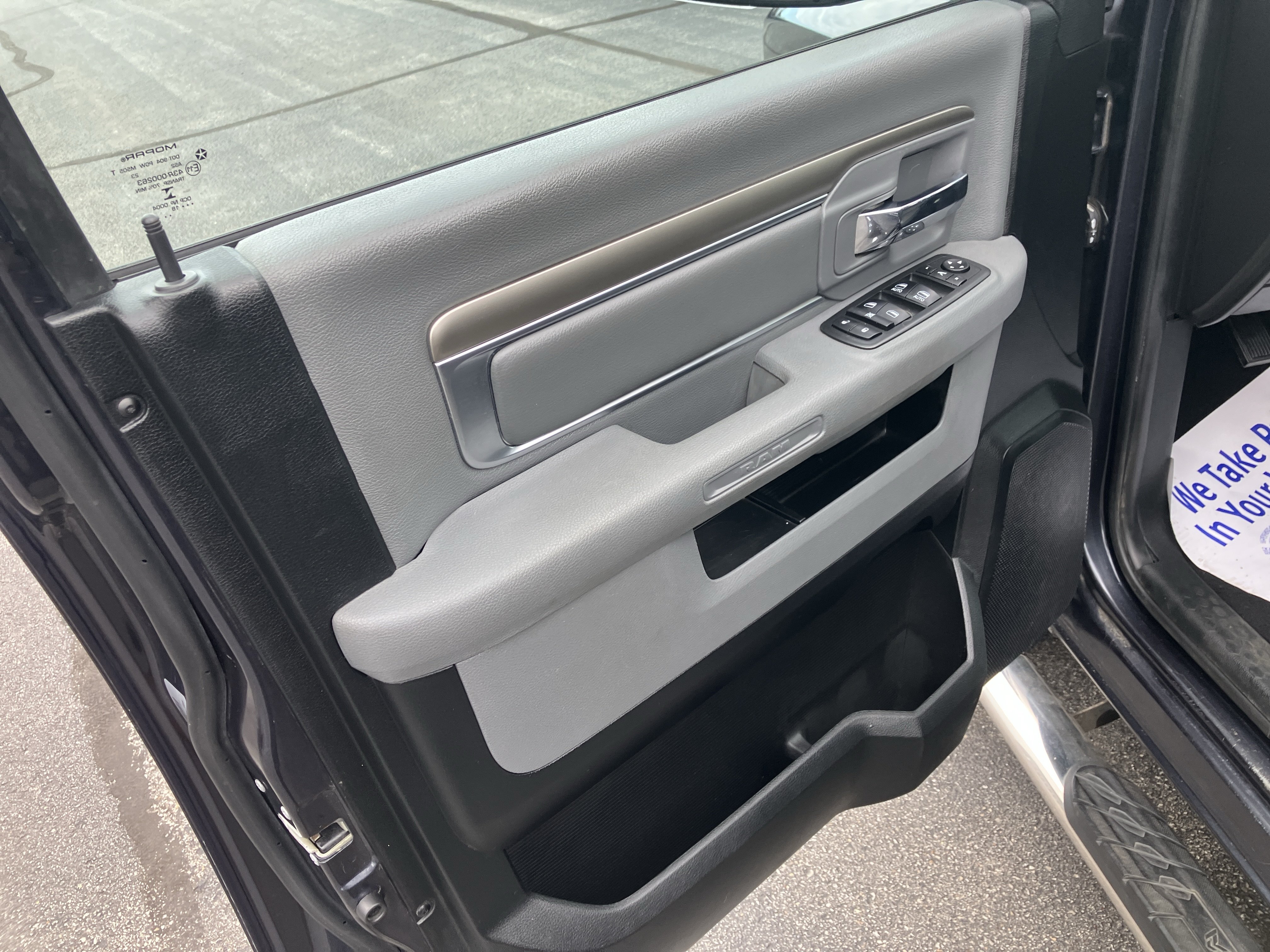 Used 2018 RAM 1500 Big Horn AWD/4WD image 14