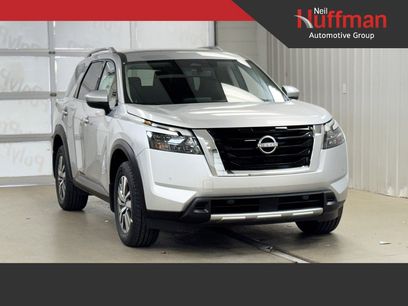 New 2025 Nissan Pathfinder SL