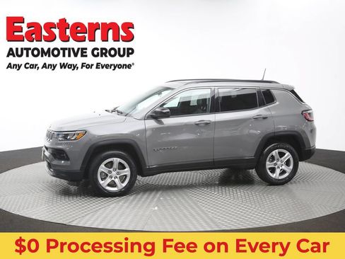 Used 2023 Jeep Compass Latitude w/ Sun and Sound Group AWD/4WD image 60