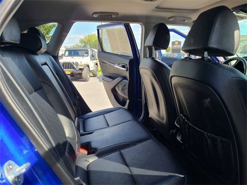 Used 2021 Kia Seltos SX w/ SX Sunroof Package image 18
