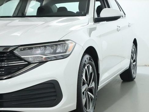 Certified 2024 Volkswagen Jetta S FWD image 4