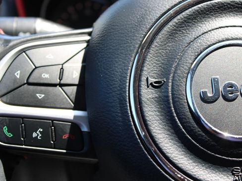 Used 2018 Jeep Compass Trailhawk w/ Safe & Security Group AWD/4WD image 22