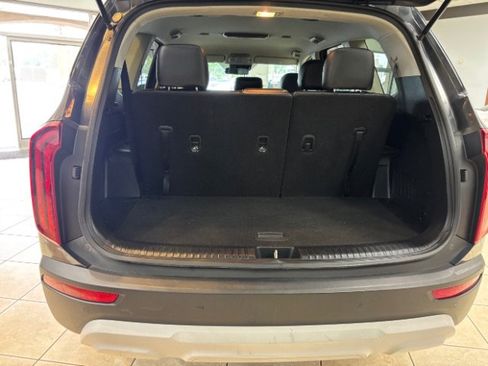 Used 2020 Kia Telluride LX AWD/4WD image 8