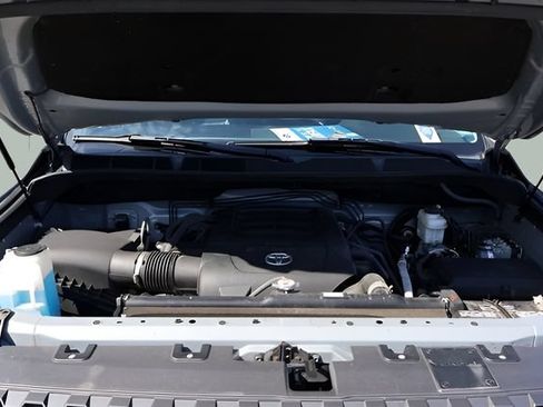 Used 2019 Toyota Tundra SR5 AWD/4WD image 21