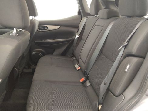 Used 2020 Nissan Rogue Sport S w/ Appearance Package FWD image 18