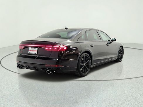Used 2023 Audi S8 AWD/4WD image 5