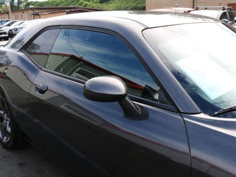 Used 2021 Dodge Challenger R/T image 10