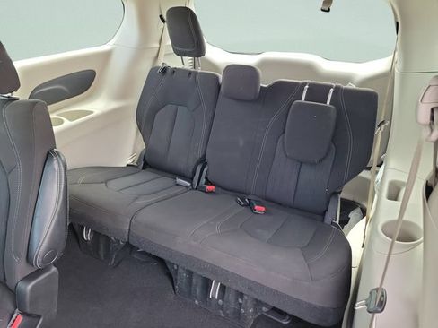 Used 2023 Chrysler Voyager LX FWD image 24