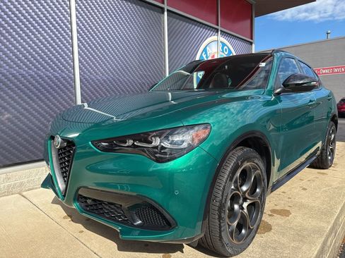 New 2025 Alfa Romeo Stelvio Sprint AWD/4WD image 10