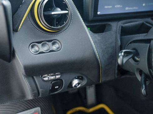 Used 2020 McLaren 720S Performance RWD image 41