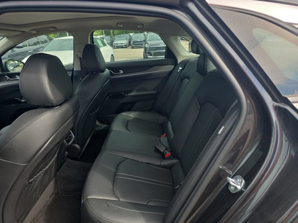 Used 2025 Kia K5 EX FWD image 11