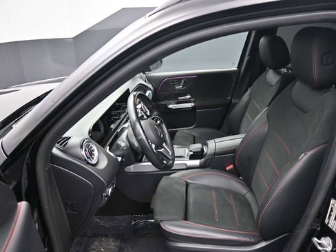 Used 2022 Mercedes-Benz GLB 250 4MATIC image 22