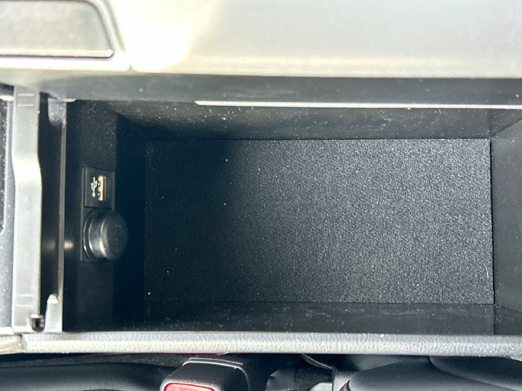 Used 2024 Lexus UX 250h F Sport FWD image 22
