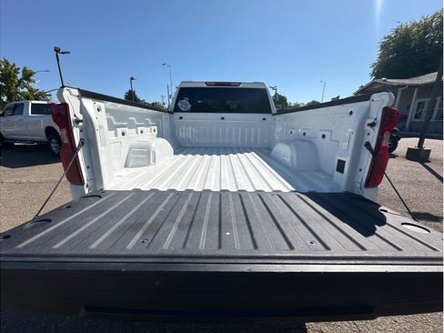 Used 2023 Chevrolet Silverado 1500 W/T w/ WT Value Package AWD/4WD image 7