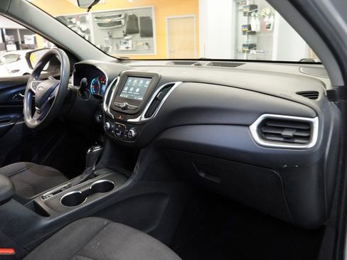 Used 2019 Chevrolet Equinox LT image 32