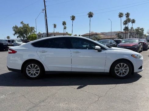 Used 2015 Ford Fusion S FWD image 2